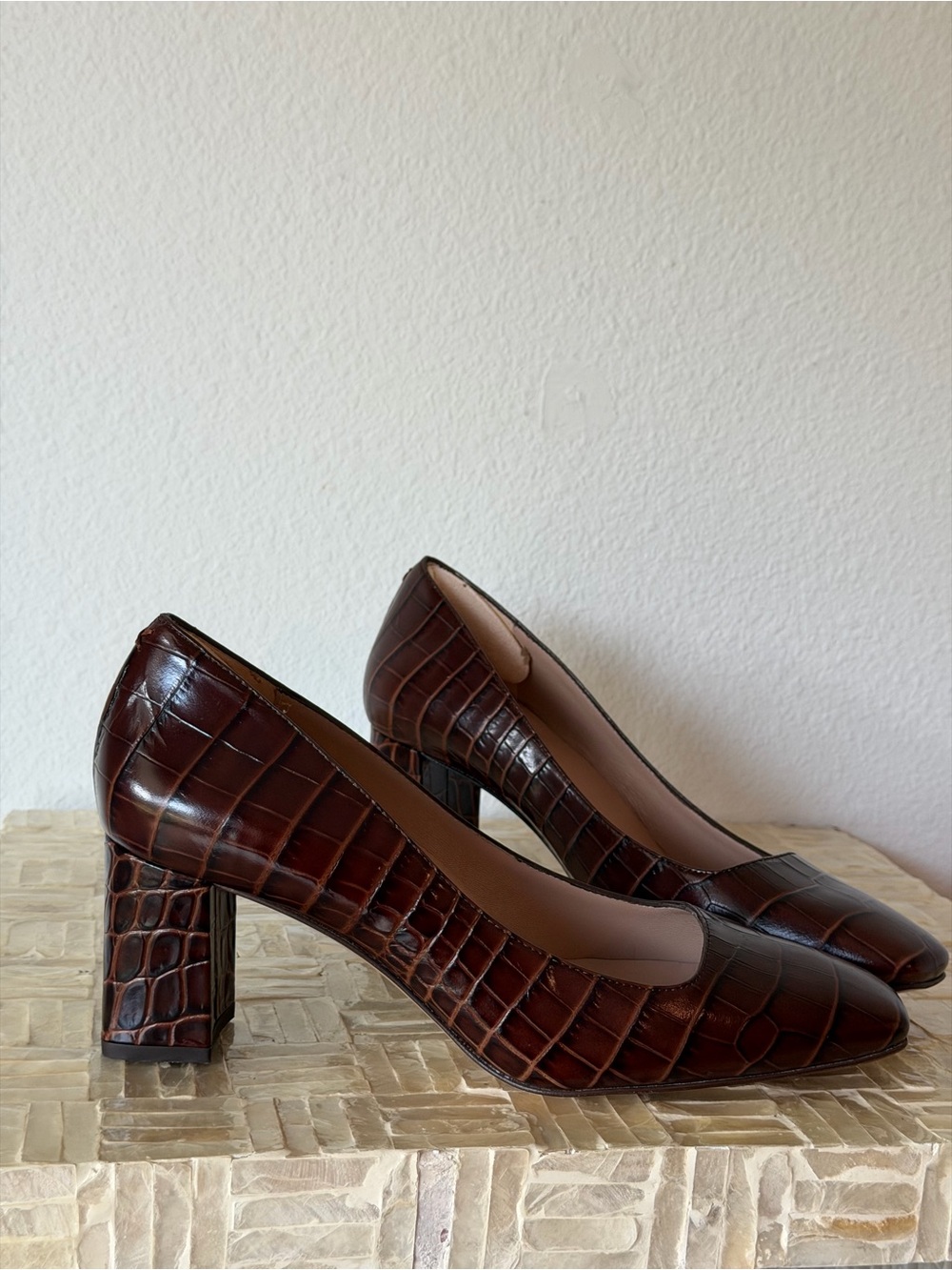 Women's Croc-Embossed Brown Block Heel Pumps
